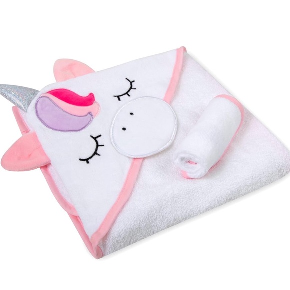 Unicorn Hooded Towel & Washcloth Set for Newborns, Infants, Toddlers 3-24 Months - Picture 4 of 8